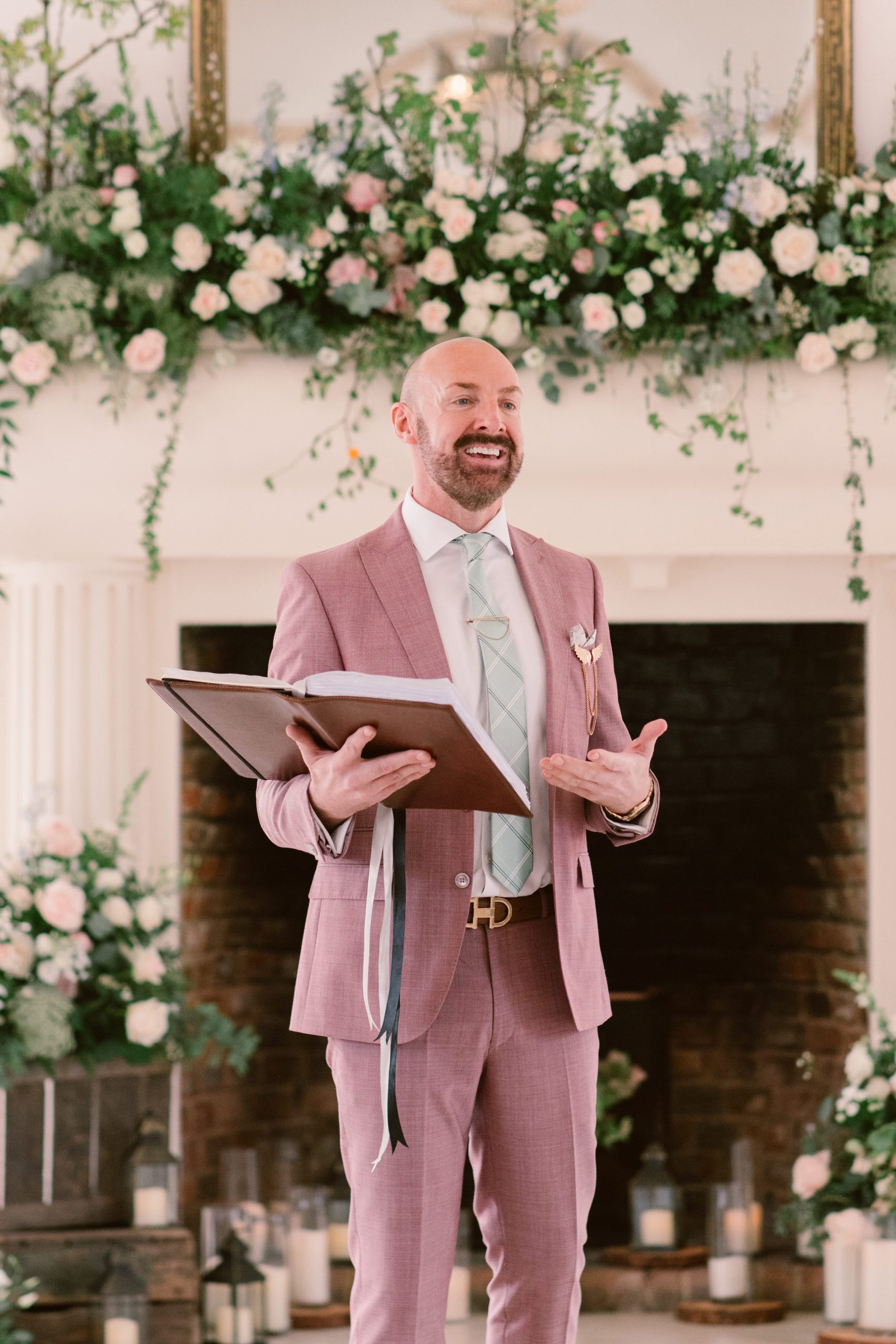 Hampshire wedding celebrant - Stewart The Celebrant