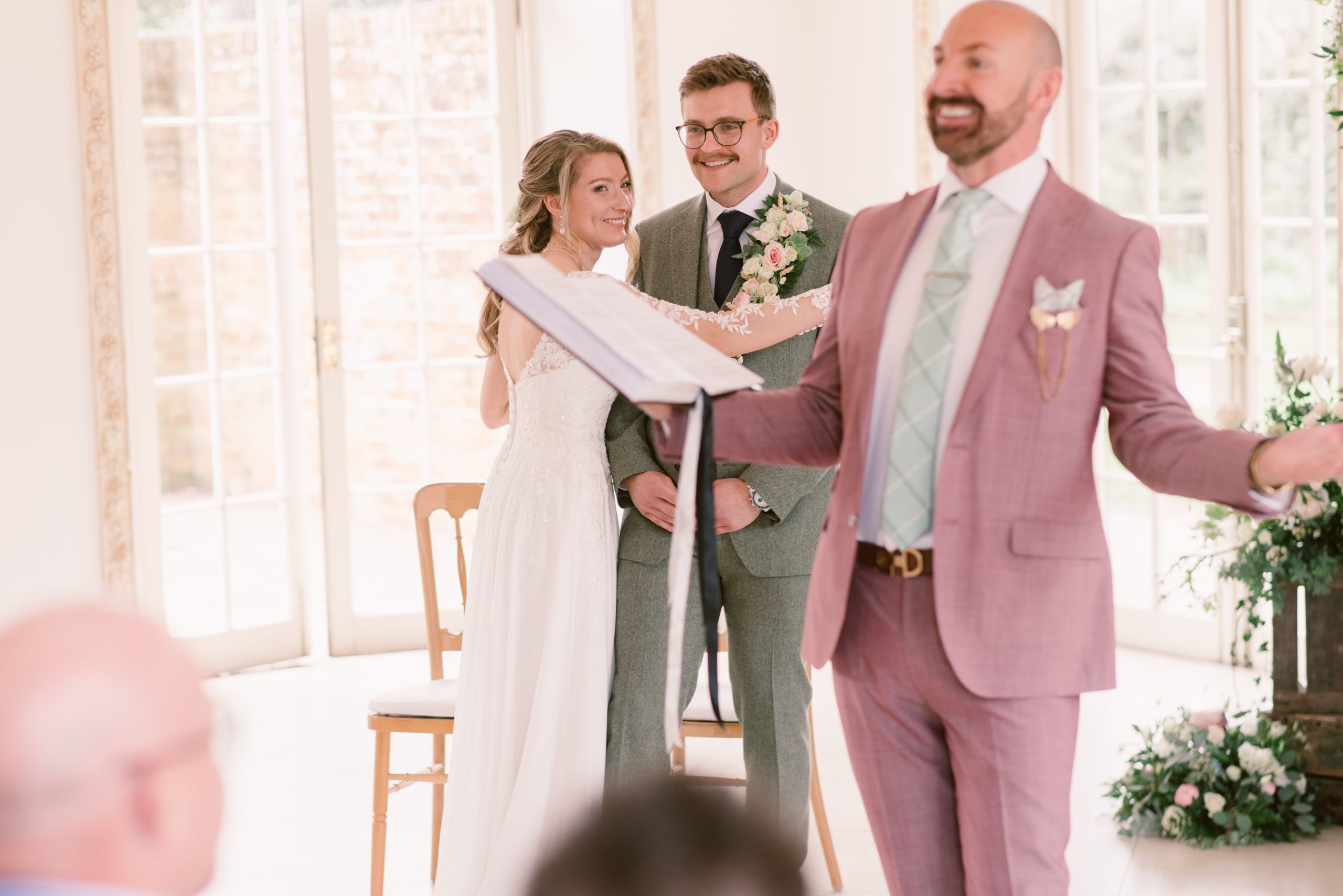 Hampshire wedding celebrant - Stewart The Celebrant